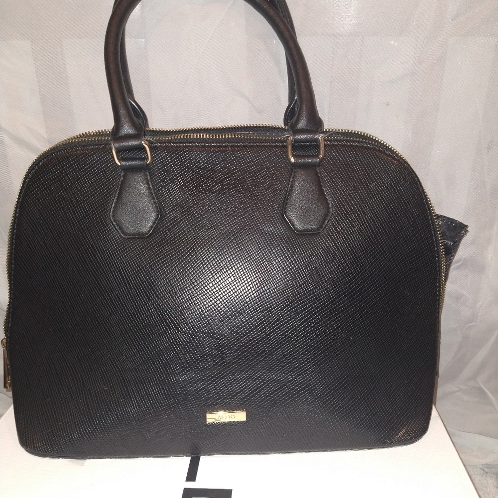 Black leather Aldo purse..